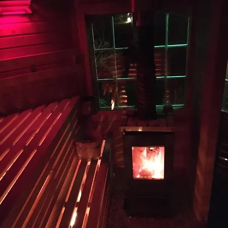 Apartment Tinyhouse Mit Pool, Outdoor Whirlpool Und Garten Petershagen-Eggersdorf Eksteriør billede