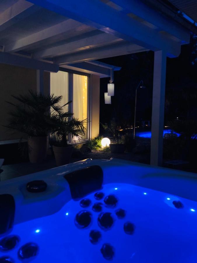Tinyhouse Mit Pool, Outdoor Whirlpool Und Garten * Petershagen-Eggersdorf