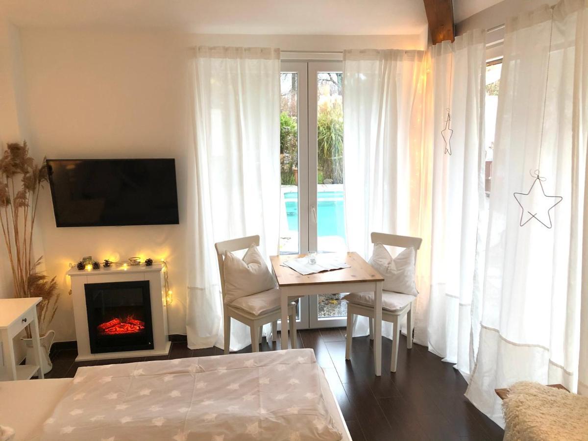 Tinyhouse Mit Pool, Outdoor Whirlpool Und Garten Holiday home