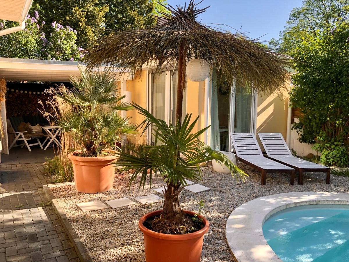 Tinyhouse Mit Pool, Outdoor Whirlpool Und Garten Petershagen-Eggersdorf